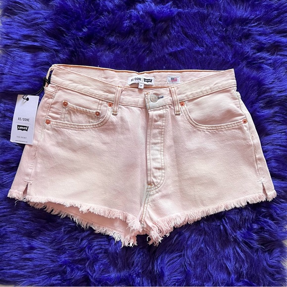 New! Rare Re/Done & Levi’s 70s Vintage High Rise Frayed Hem Shorts - Picture 3 of 7